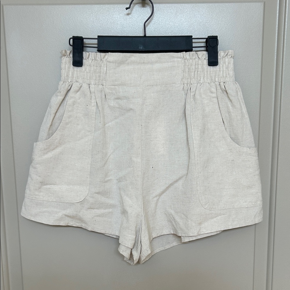 Mable High Waist Linen Blend Shorts. NWT